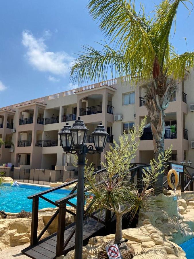 Royal Seacrest Residence بافوس المظهر الخارجي الصورة